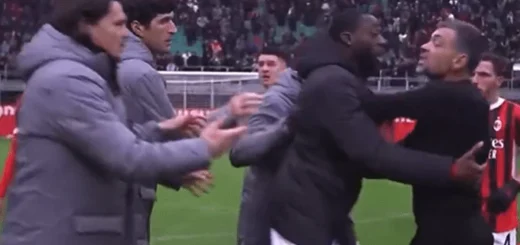 Sérgio Conceição e capitão do Milan pegam-se após jogo com o Parma